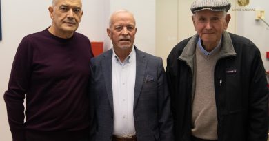 Παρουσίαση του λευκώματος «Βασίλης Βασιλικός: Στιγμές… από τη ζωή και το έργο του» στη Δημοτική Βιβλιοθήκη Καβάλας