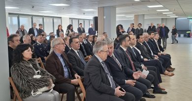 Ξενάγηση στο εργοστάσιο της JTI Ξάνθης, με αφορμή τη συμπλήρωση 50 ετών λειτουργίας της ΣΕΚΑΠ (1975 – 2025), παρουσία του Δημάρχου Καβάλας, Θόδωρου Μουριάδη