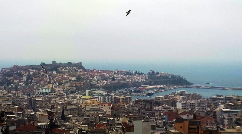 Ο καιρός στην Καβάλα: Νεφώσεις, περάσματα βροχών και αφρικανική σκόνη